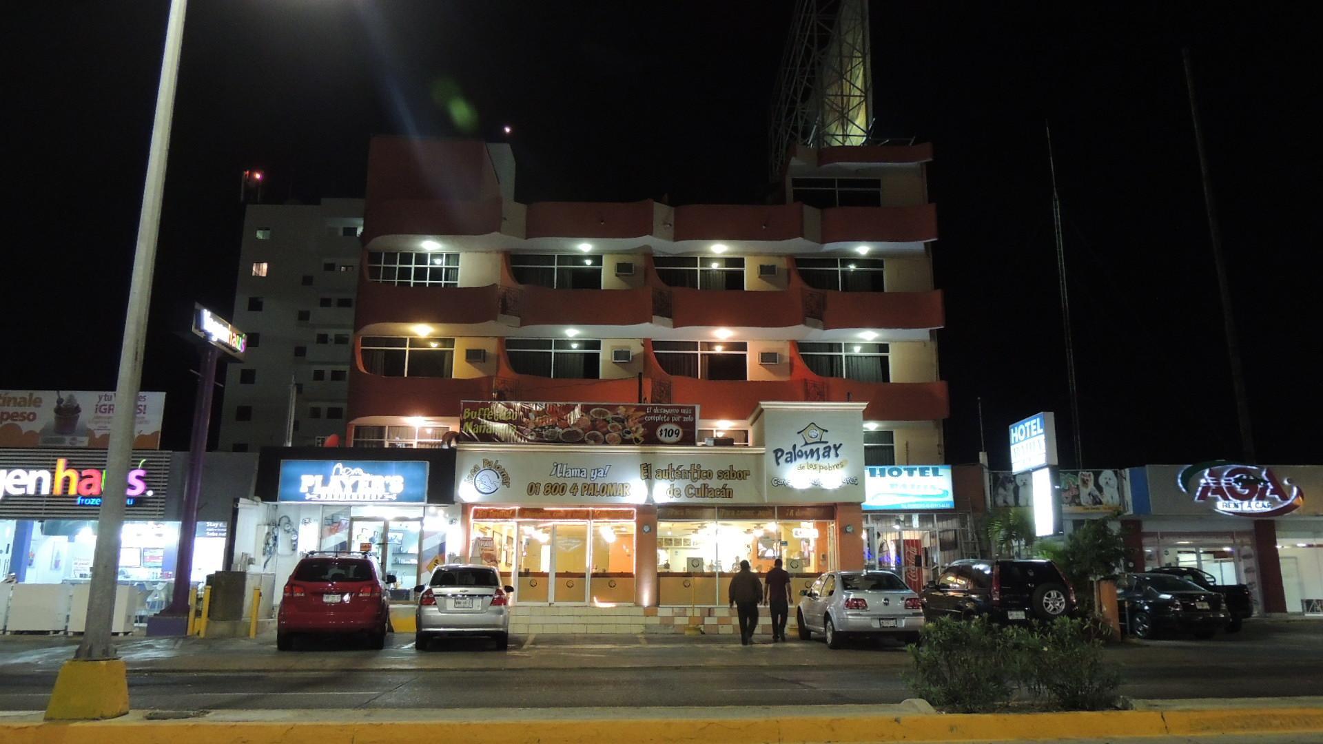 Capital O Zona Dorada Inn, Mazatlán Exteriér fotografie